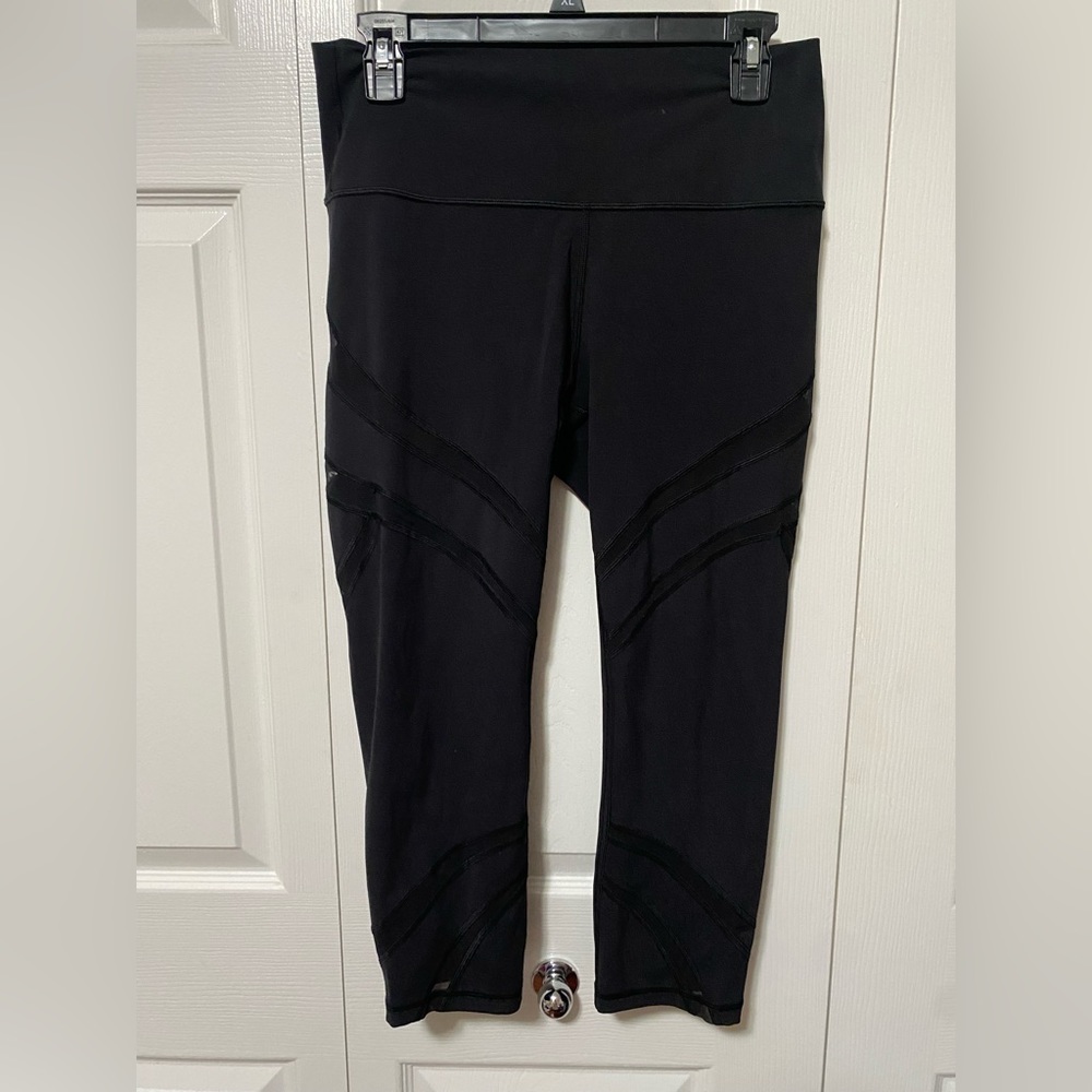 Iululemon 23in high waisted mesh leggings size 10